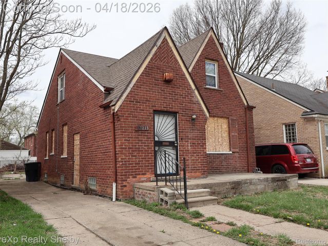 17225 Shaftsbury Avenue, Detroit, MI 48219