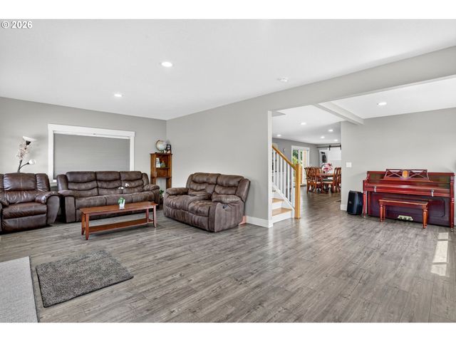 4856 Se 99TH Ave, Portland, OR 97266