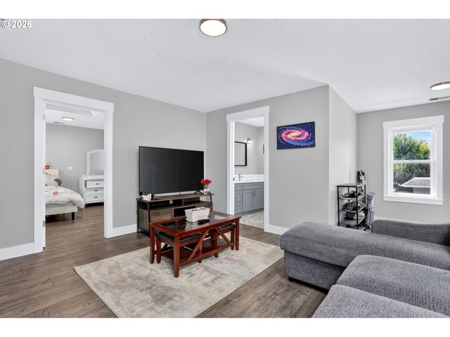 4856 Se 99TH Ave, Portland, OR 97266