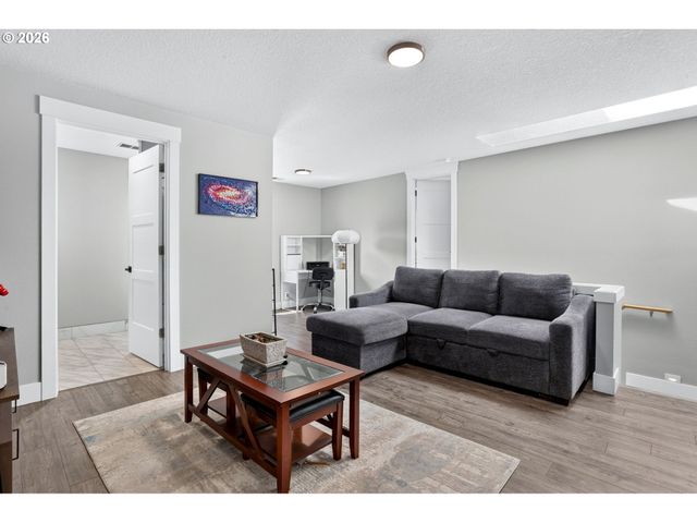 4856 Se 99TH Ave, Portland, OR 97266