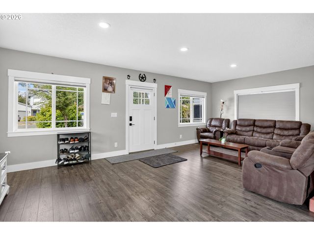 4856 Se 99TH Ave, Portland, OR 97266
