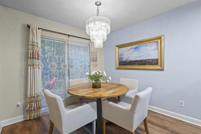 5157 RIDGE OAK Drive, Madison, WI 53704