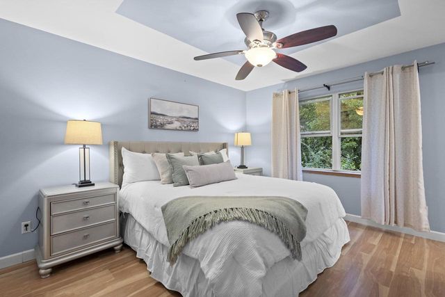 5157 RIDGE OAK Drive, Madison, WI 53704