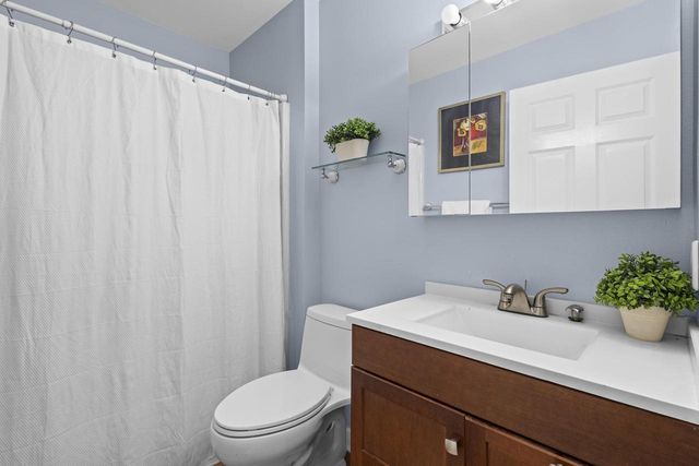 5157 RIDGE OAK Drive, Madison, WI 53704