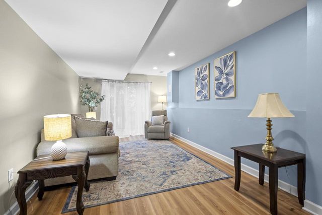 5157 RIDGE OAK Drive, Madison, WI 53704