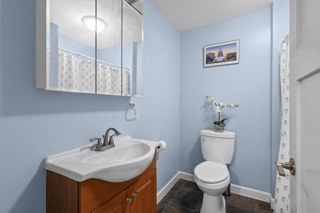 5157 RIDGE OAK Drive, Madison, WI 53704