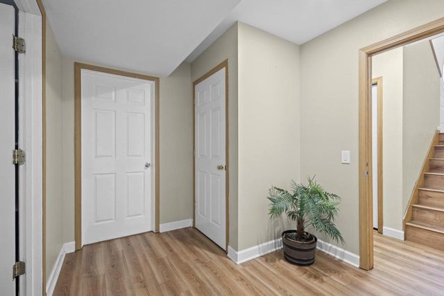5157 RIDGE OAK Drive, Madison, WI 53704