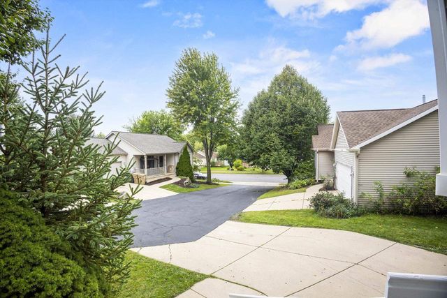 5157 RIDGE OAK Drive, Madison, WI 53704