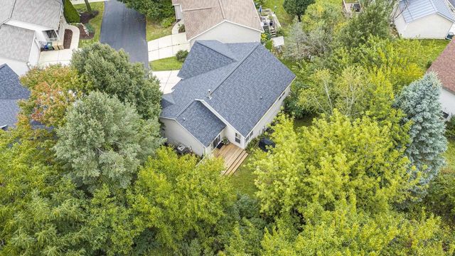 5157 RIDGE OAK Drive, Madison, WI 53704