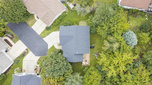 5157 RIDGE OAK Drive, Madison, WI 53704