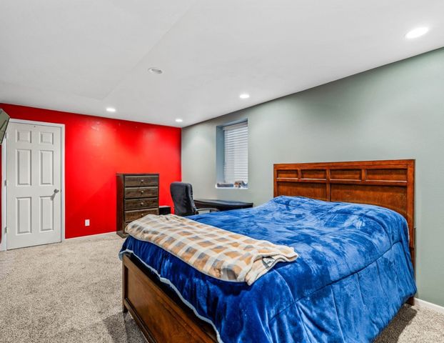 302 Upstill Street, Gilbert, IA 50105