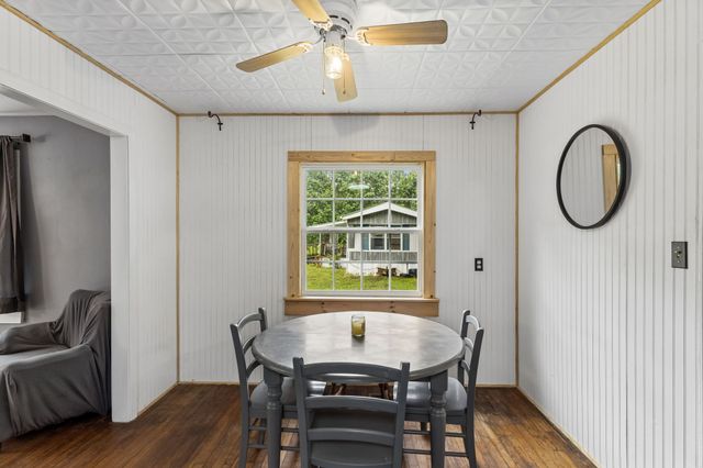 923 Highway 100, W, Centerville, TN 37033
