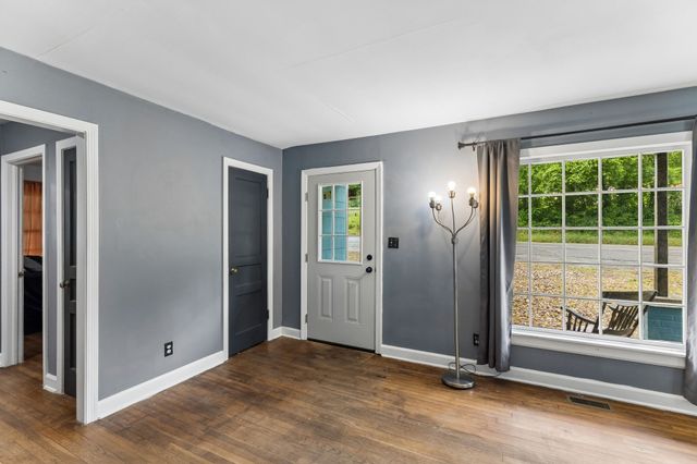 923 Highway 100, W, Centerville, TN 37033