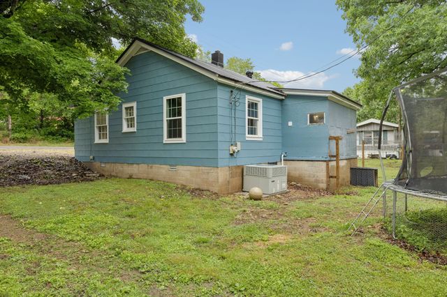 923 Highway 100, W, Centerville, TN 37033