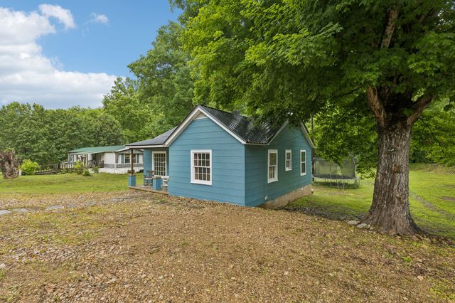 923 Highway 100, W, Centerville, TN 37033
