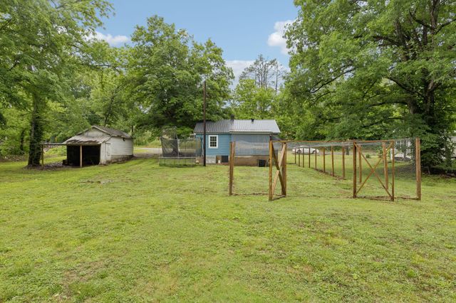 923 Highway 100, W, Centerville, TN 37033