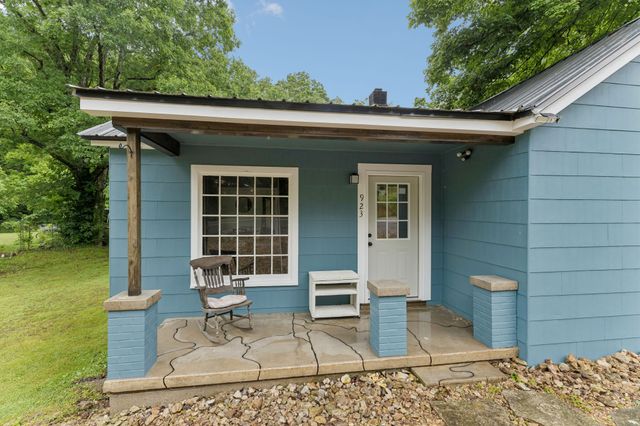 923 Highway 100, W, Centerville, TN 37033