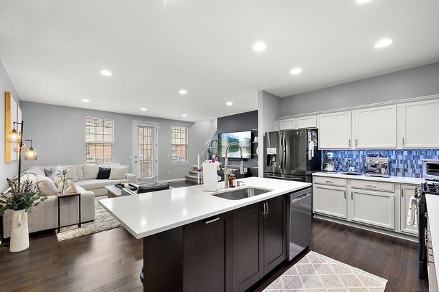 56650 Sunset Drive, Shelby Twp, MI 48316