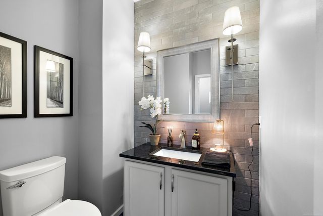 56650 Sunset Drive, Shelby Twp, MI 48316