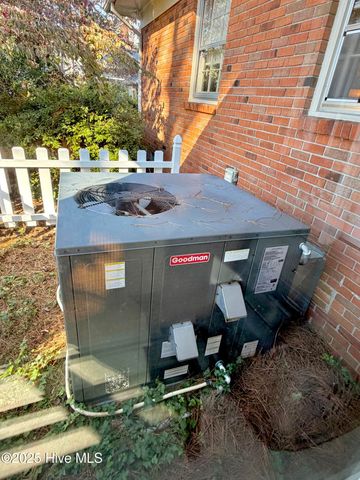 1602 Saint Andrews Place, Kinston, NC 28504