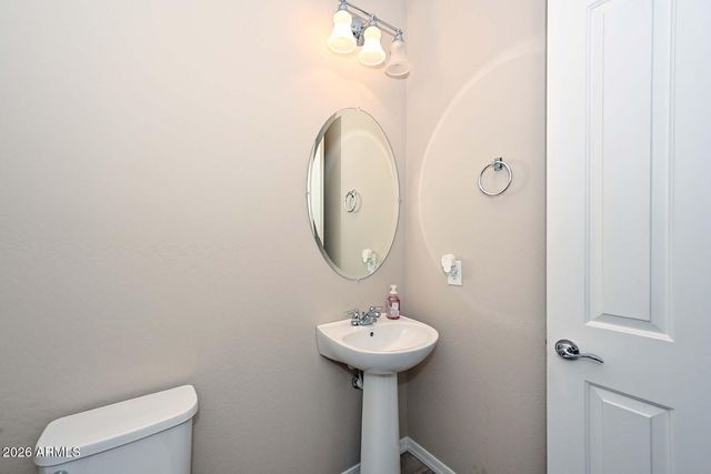 2611 W ROYER Road, Phoenix, AZ 85085
