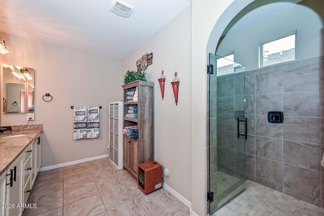 2611 W ROYER Road, Phoenix, AZ 85085