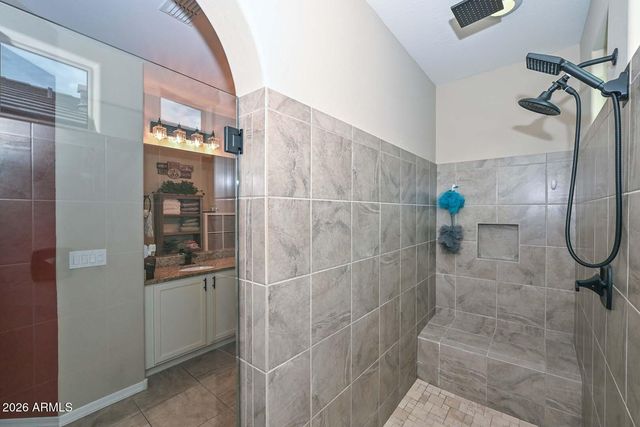 2611 W ROYER Road, Phoenix, AZ 85085
