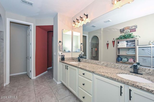 2611 W ROYER Road, Phoenix, AZ 85085