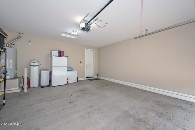 2611 W ROYER Road, Phoenix, AZ 85085
