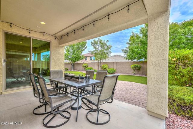 2611 W ROYER Road, Phoenix, AZ 85085