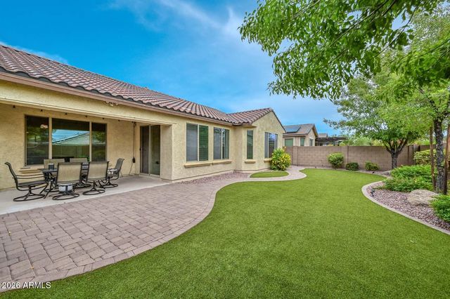 2611 W ROYER Road, Phoenix, AZ 85085