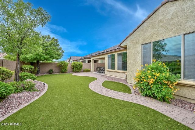2611 W ROYER Road, Phoenix, AZ 85085