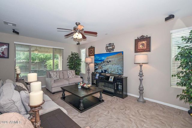2611 W ROYER Road, Phoenix, AZ 85085