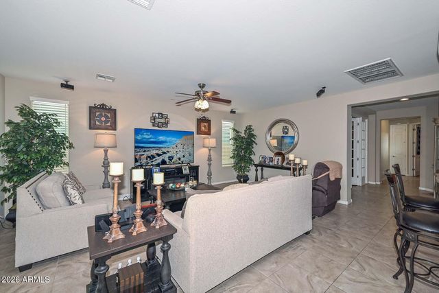 2611 W ROYER Road, Phoenix, AZ 85085