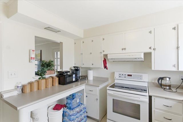 579 South Willard Street, Burlington, VT 05401