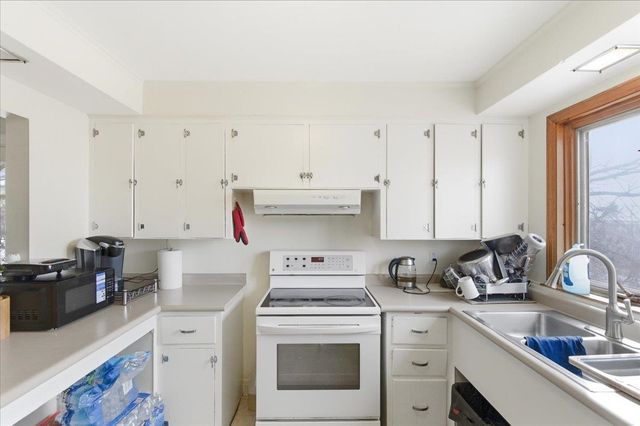 579 South Willard Street, Burlington, VT 05401