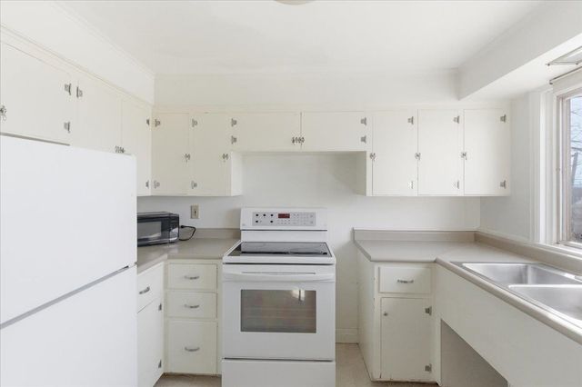 579 South Willard Street, Burlington, VT 05401