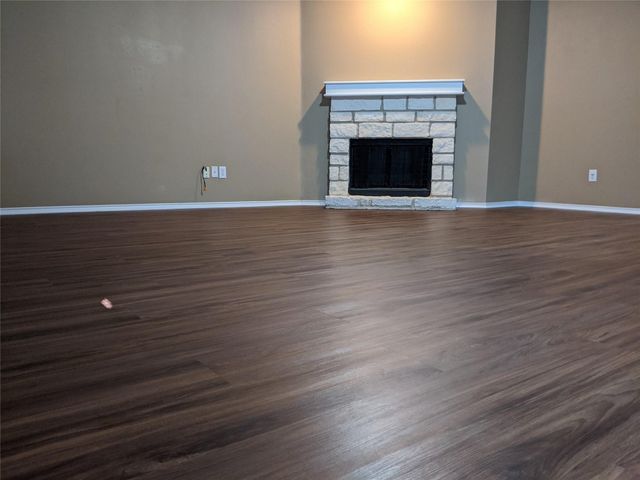 4525 Mountain Oak Street, Fort Worth, TX 76244