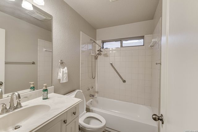 2120 stonecrest, New Braunfels, TX 78130