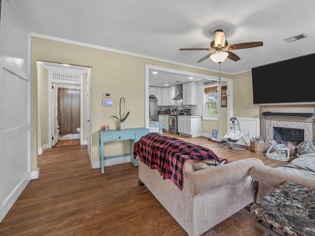 722 Syphrit Road, Wellford, SC 29385