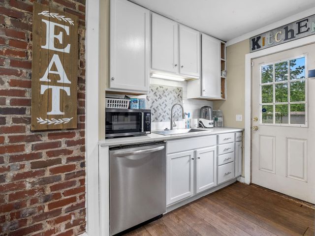 722 Syphrit Road, Wellford, SC 29385