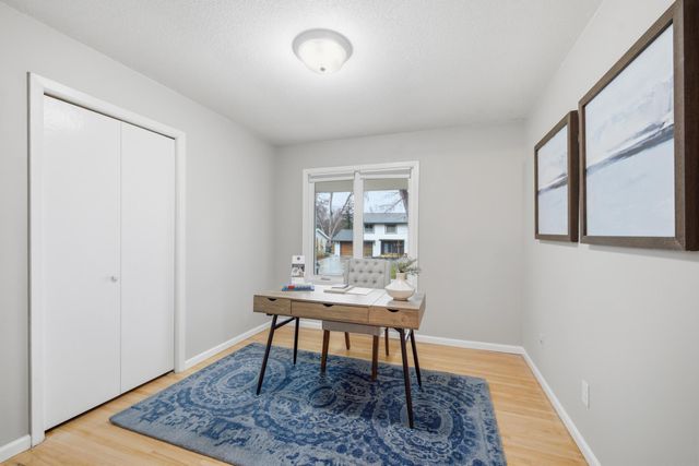 6501 Aspen Road, Edina, MN 55436