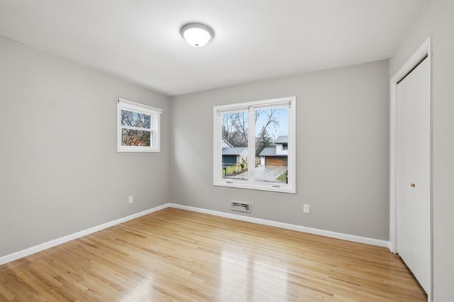 6501 Aspen Road, Edina, MN 55436