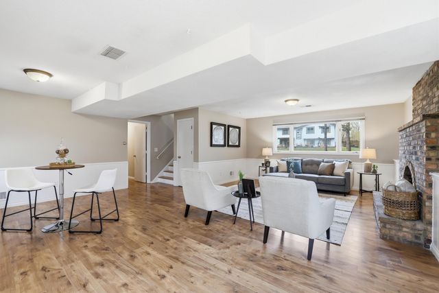 6501 Aspen Road, Edina, MN 55436