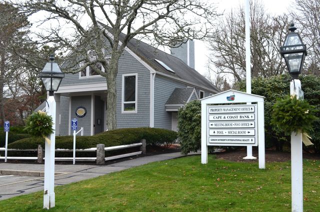 100 Kates Path UNIT 100, Yarmouth Port, MA 02675