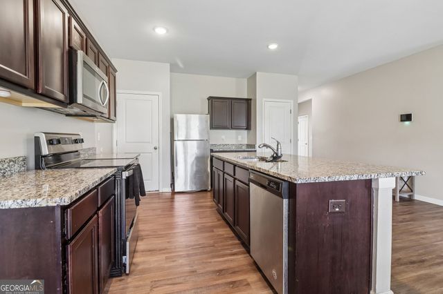 24 Elm Lane, Villa Rica, GA 30180