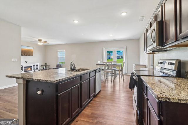 24 Elm Lane, Villa Rica, GA 30180