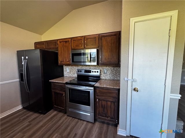 397 County Road 3367, Kempner, TX 76539