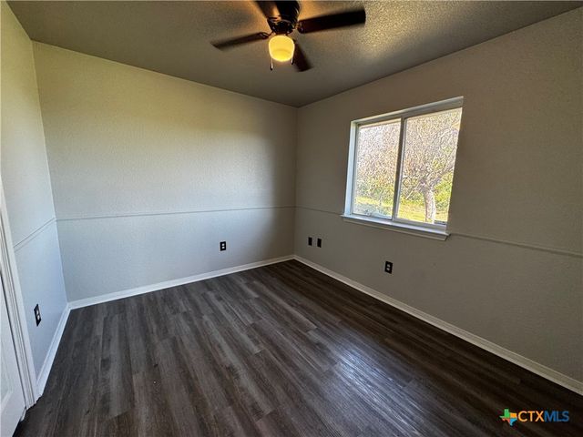 397 County Road 3367, Kempner, TX 76539