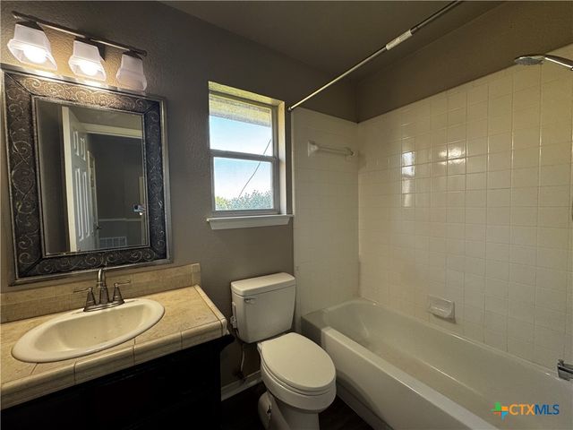 397 County Road 3367, Kempner, TX 76539